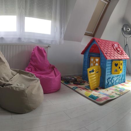 Ikon Apartman Hajdúszoboszló Eksteriør billede