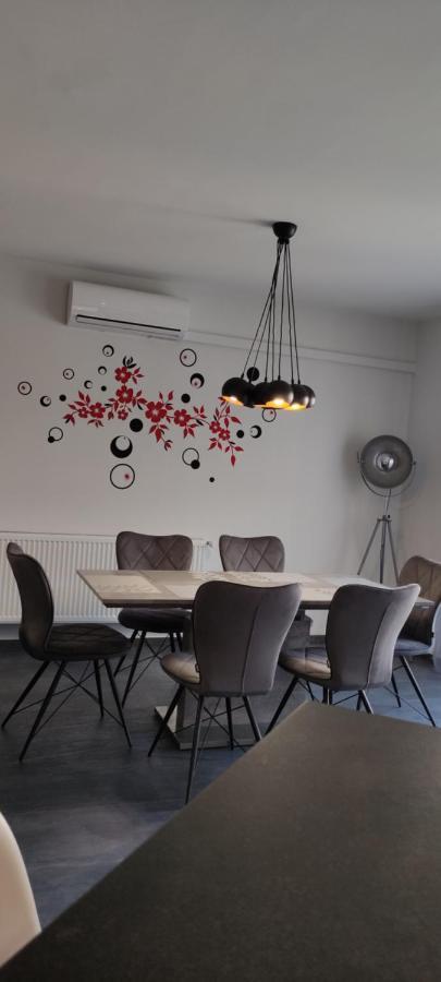 Ikon Apartman Hajdúszoboszló Eksteriør billede