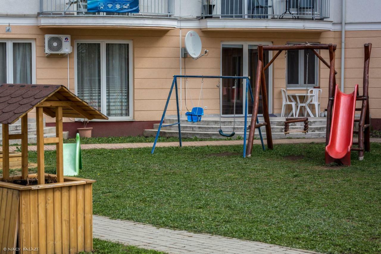 Ikon Apartman Hajdúszoboszló Eksteriør billede